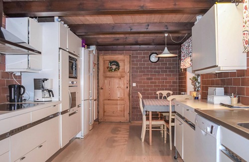 Kvarlov House | Beautiful home in Annelöv