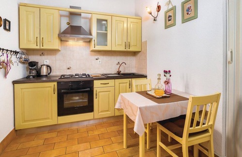 Bartici House | Beautiful home in Bartici with WiFi