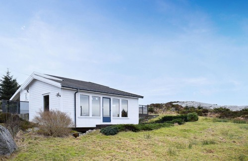 Bokn House | Beautiful home in Bokn with WiFi