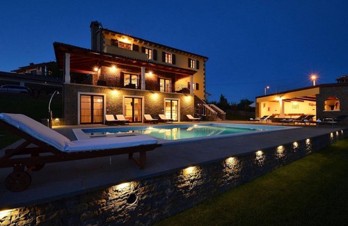 Sculci House | Beautiful home in Buzet with sauna