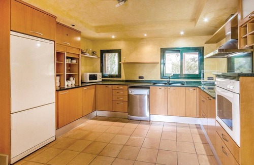 Capmany House | Beautiful home in Capmany