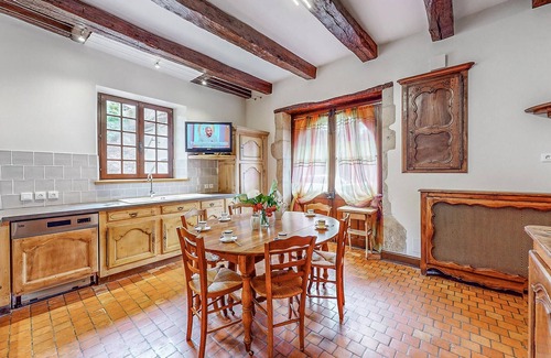 Couhe House | Beautiful home in Couhe