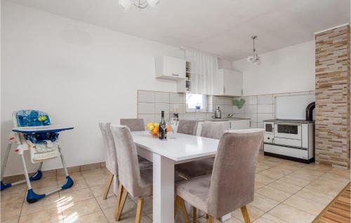 Gospic House | Beautiful Home In Debelo Brdo I