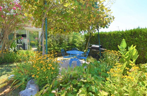 Donzere House | Beautiful home in Donzère with WiFi