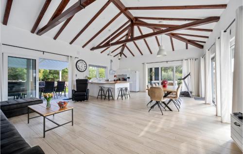 Sibenik House | Beautiful Home In Dubrava With Sauna