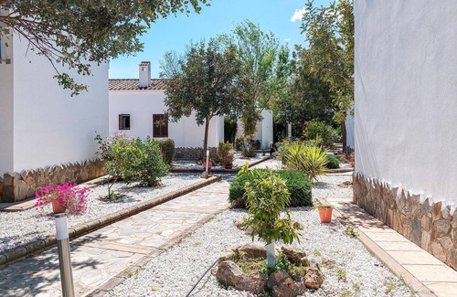 El Coronil House | Beautiful home in El Coronil with WiFi