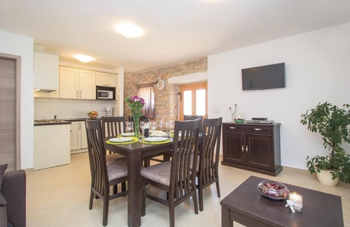 Filipana House | Beautiful home in Filipana with WiFi