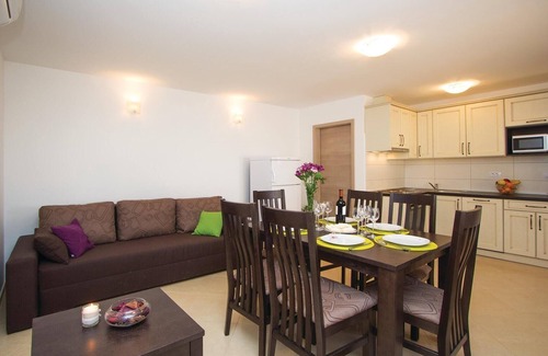 Filipana House | Beautiful home in Filipana with WiFi