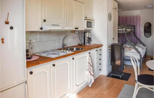 Finspang House | Beautiful Home In Finspång With Wifi
