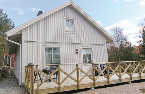 Fjallbacka House | Beautiful home in Fjällbacka with sauna