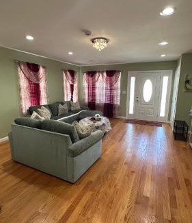 Freeport House | Beautiful Home in Freeport, New York 11520