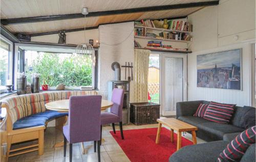 Ferienhausgebiet Hillenseifen House | Beautiful home in Gerolstein with 2 Bedrooms and WiFi