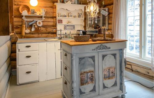 Sunndal House | Beautiful Home In Gjøra With Wifi