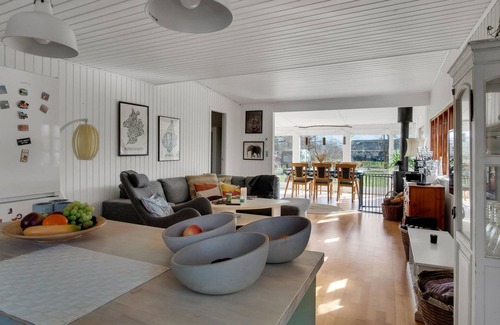 Atterup House | Beautiful home in Grevinge with kitchen