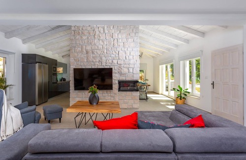 Jadranovo House | Beautiful home in Jadranovo