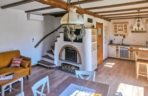 Kopalino House | Beautiful home in Kopalino with WiFi