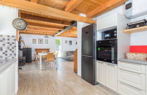 Municipality of Zminj House | Beautiful home in Krnicari with WiFi