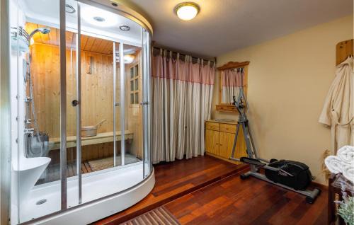 Krnica House | Beautiful Home In Krnica With Sauna