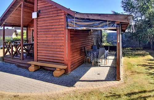 Lebieniec House | Beautiful home in Lebieniec with WiFi