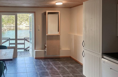 Lysekloster House | Beautiful home in Lepsøy with WiFi