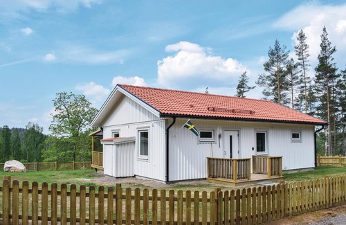 Hultsfred Municipality House | Beautiful home in Målilla with kitchen