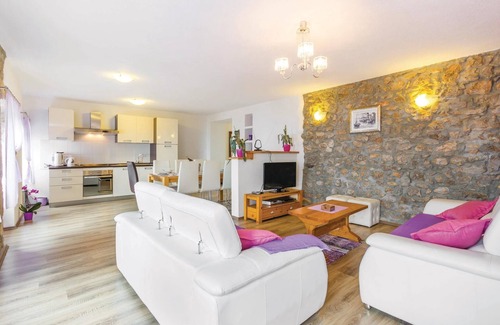 Medveja House | Beautiful home in Medveja