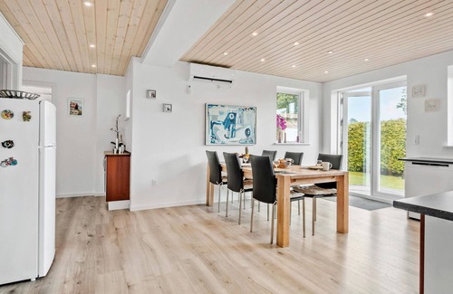 Vejlby Fed House | Beautiful home in Middelfart with WiFi