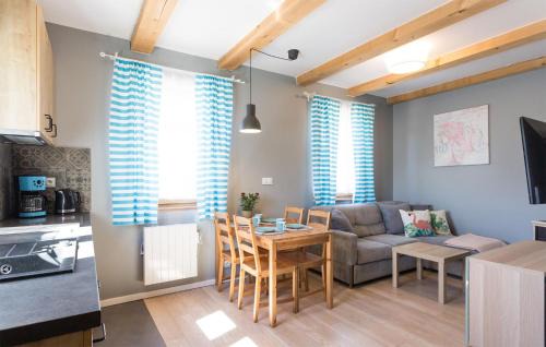 Nowecin House | Beautiful Home In Nowecin With Sauna