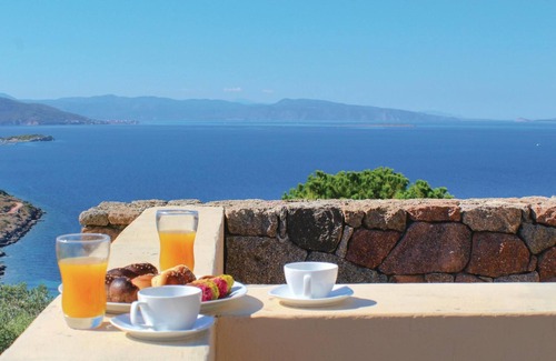 Kontos House | Beautiful home in Perdika with WiFi