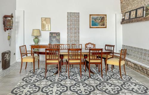 Pressigny House | Beautiful Home In Pressigny With Wifi