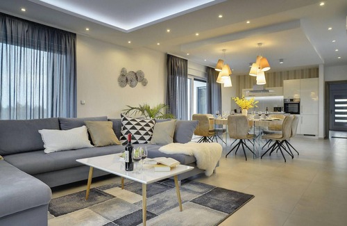 Sikici House | Beautiful home in Pula