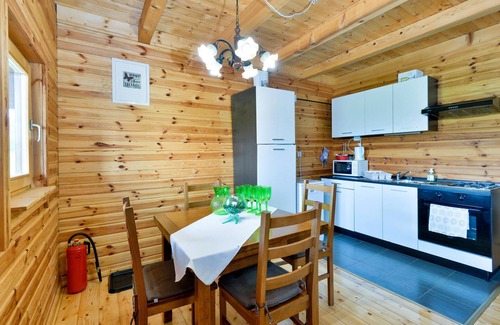 Veliko Trgovisce House | Beautiful home in Radakovo with sauna