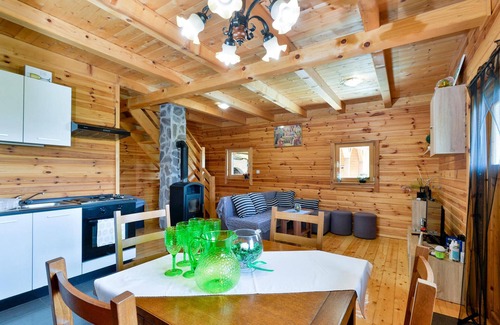 Veliko Trgovisce House | Beautiful home in Radakovo with sauna