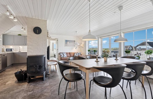 Nørre Lyngvig House | Beautiful home in Ringkøbing with sauna