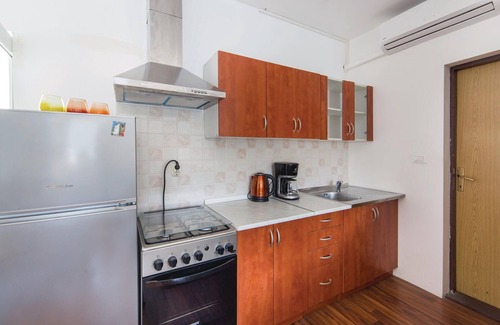 Ploce House | Beautiful home in Rogotin with WiFi