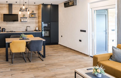 Andrijasevci House | Beautiful home in Rokovci