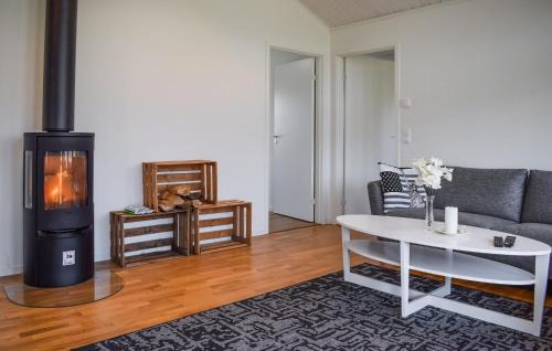 Mollebjorke House | Beautiful Home In Sölvesborg With Wifi