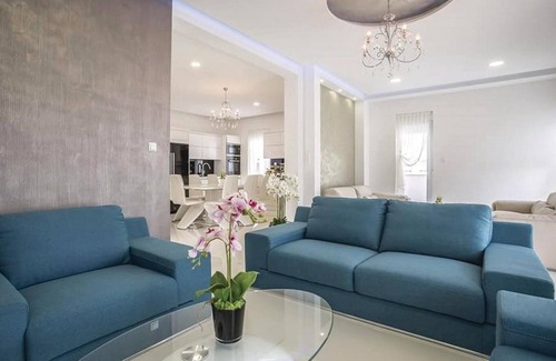 Stobrec House | Beautiful home in Stobrec with sauna