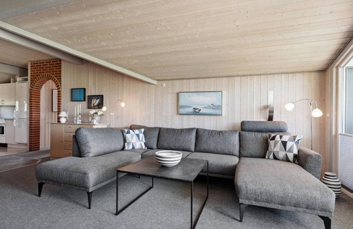 Skaven Strand House | Beautiful home in Tarm with kitchen