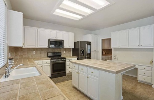 Spanos Park House | Beautiful home in the quiet community with stunning lake view - One Month Min.