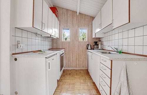 Sønder Vorupør House | Beautiful home in Thisted with WiFi