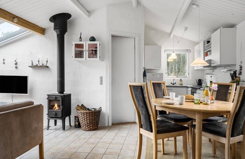 Sønder Vorupør House | Beautiful home in Thisted with sauna