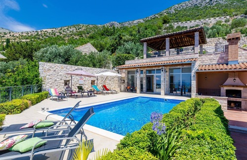 Brsecine House | Beautiful home in Trsteno with WiFi