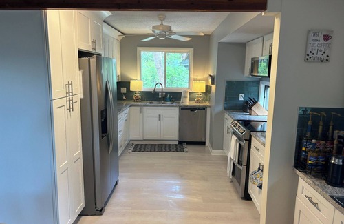 Saint Helena Island House | Beautiful Home in Marsh Dunes - 858 Sabal Court