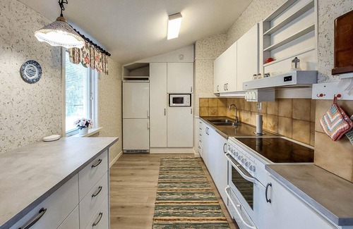 Hallaryd House | Beautiful home in Vägla with WiFi