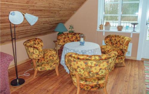 Vilshult House | Beautiful Home In Vilshult With Kitchen