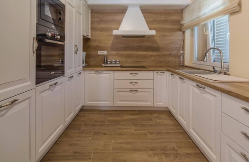 Vrgorac House | Beautiful home in Zavojane