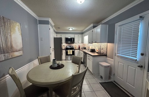 Aiken House | Beautiful home just minutes from Aiken’s most popular destinations