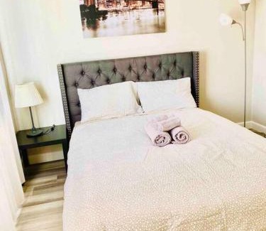 Orange Apartment | Beautiful home near Disneyland. Entire place!