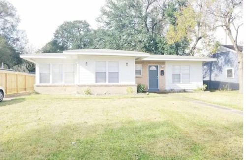 OST - South Union House | Beautiful Home Near Downtown, UofH, NRG, MD, ZOO
